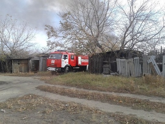 Пожар троицке челябинской. Пожар в Троицке новая Москва. Пожар в Троицке сегодня. Пожар в Троицке новая Москва сейчас. Пожар в Троицке новая Москва сегодня.