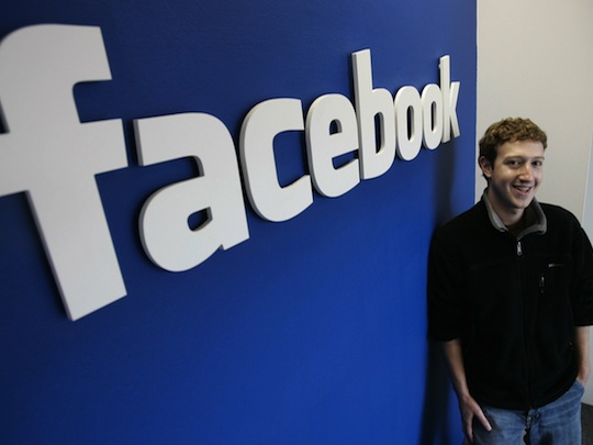 Фейсбук теряет популярность среди западных подростков
