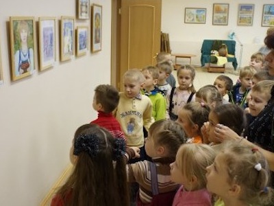 В Миассе состоялась детская выставка картин