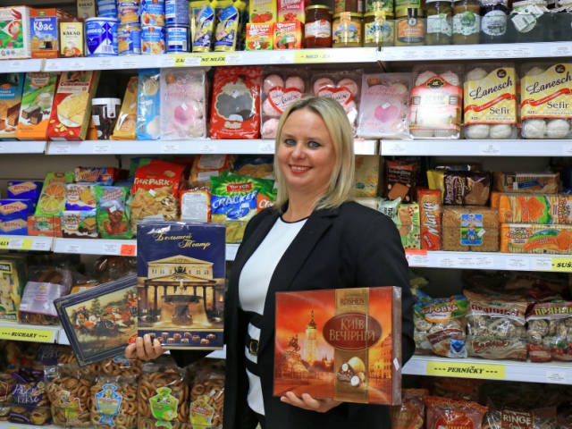 Вдали от дома: жительница Аши кормит чехов русскими продуктами