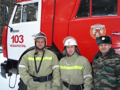 Пожарные из Чебаркуля спасли трех заблудившихся лыжников