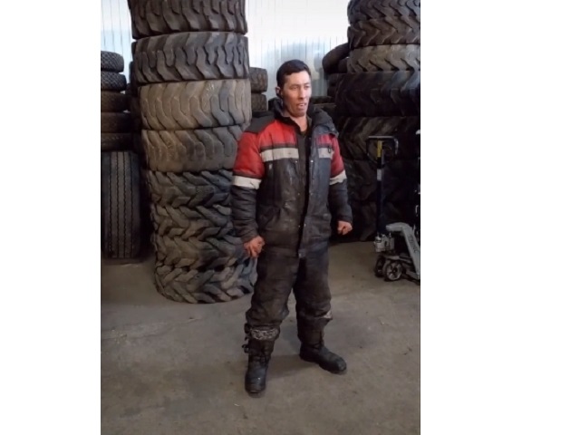 В Челябинской области работник шиномонтажки взорвал TikTok своим пением