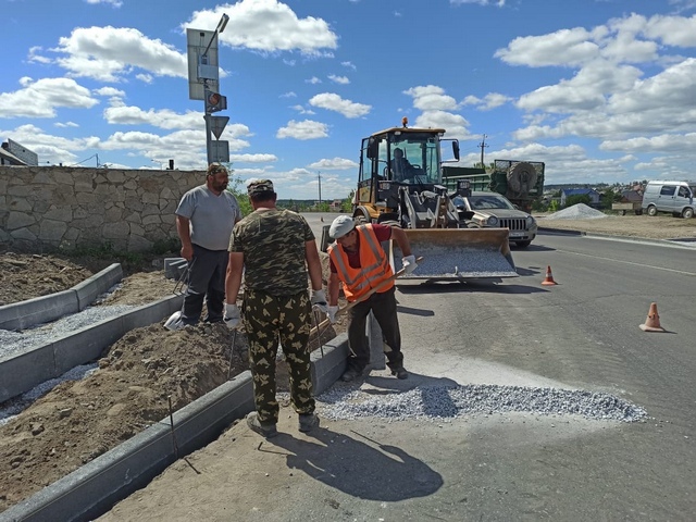 В Миассе повсеместно ремонтируют дороги 