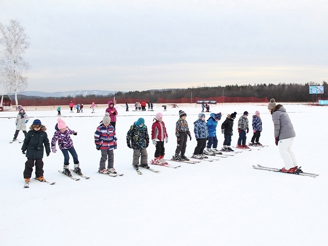 Школьники из Челябинской области бесплатно встанут на лыжи