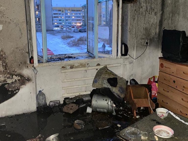 В Челябинской области один мужчина погиб при пожаре, второй получил страшные ожоги 