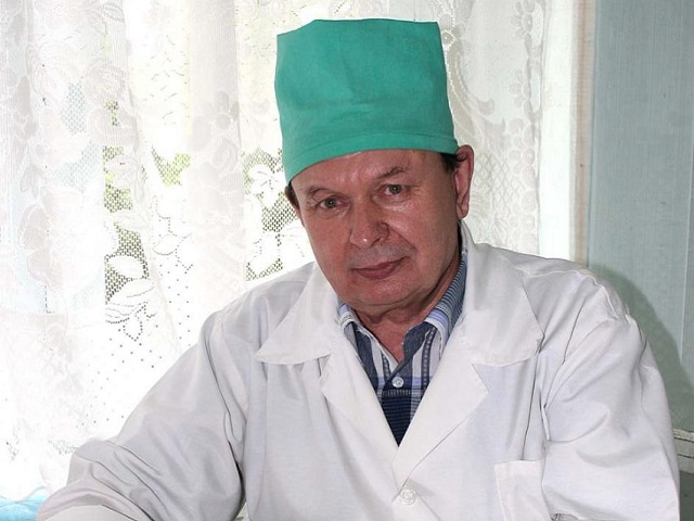 Владимир Карев из Челябинской области признан лучшим врачом России