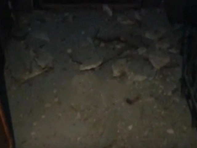 В Челябинской области в подъезде жилого дома обрушился потолок