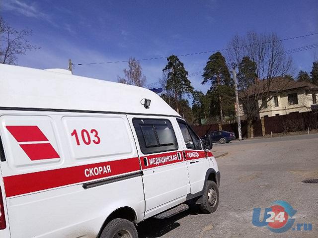 В Челябинской области женщина выпала из окна четвертого этажа и погибла
