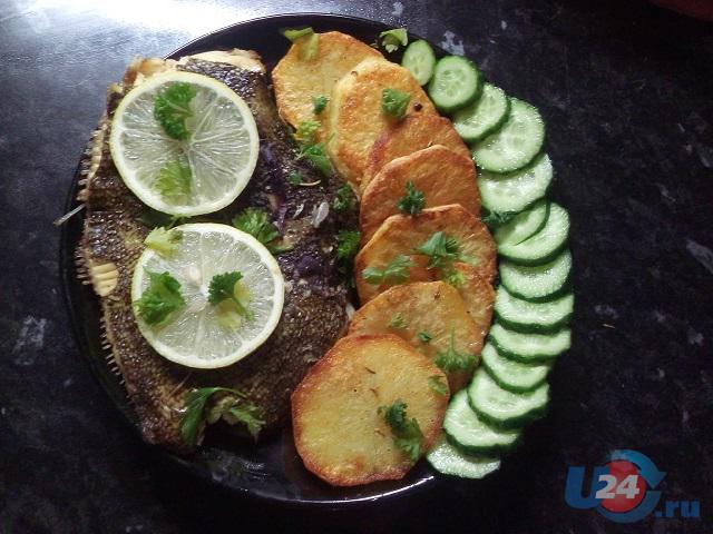 Блюдо дня: камбала, запеченная с лимоном и тимьяном