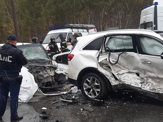 Водитель иномарки пострадал в ДТП под Челябинском 