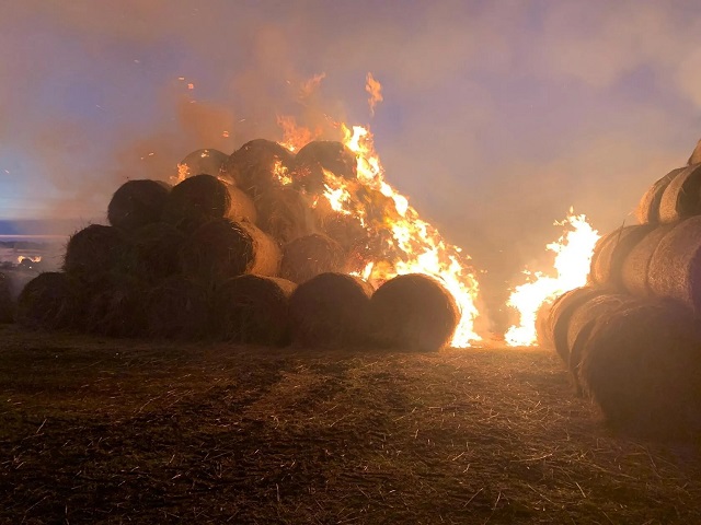 В южноуральской деревне сгорело 600 тонн сена