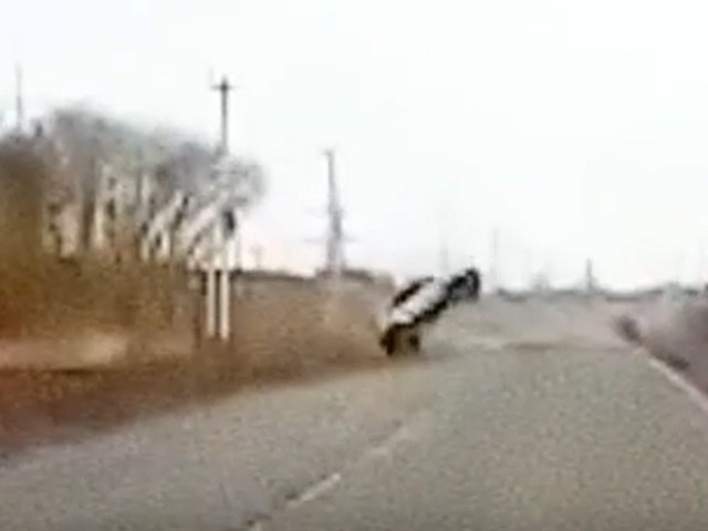 В Челябинской области пьяный водитель несколько раз перевернулся на дороге