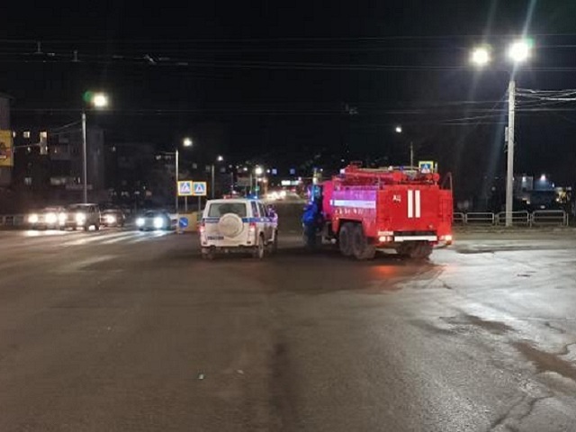 В Миассе иномарка столкнулась с пожарной машиной