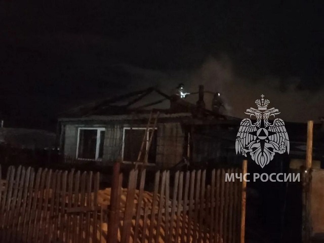 В Челябинской области в крупном пожаре погиб мужчина 