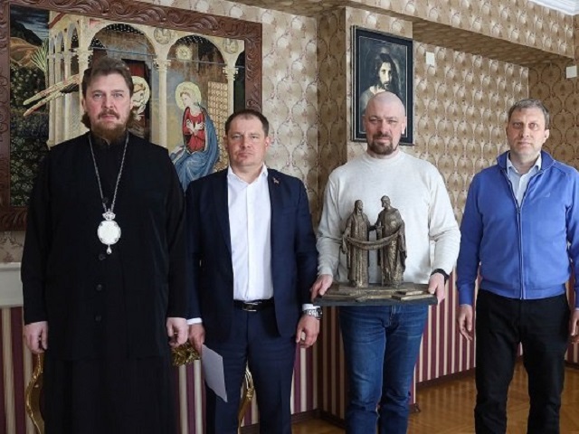 В Челябинске планируют установить памятник святым Петру и Февронии