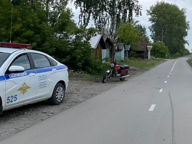 В Челябинской области мотоциклист столкнулся с велосипедистом 