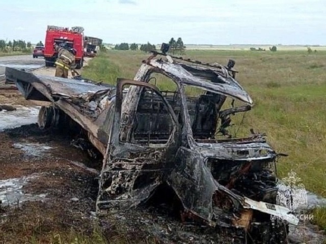 На Южном Урале водитель ГАЗели пострадал в ДТП с КамАЗом 