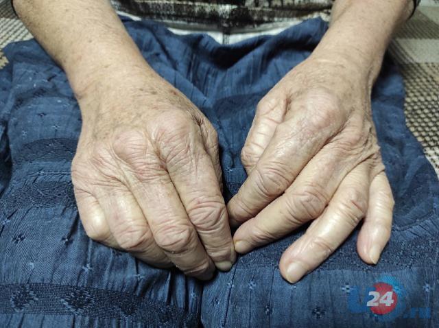 На Южном Урале пенсионерку обманули на 100 тысяч, сказав, что её внучка стала виновницей ДТП