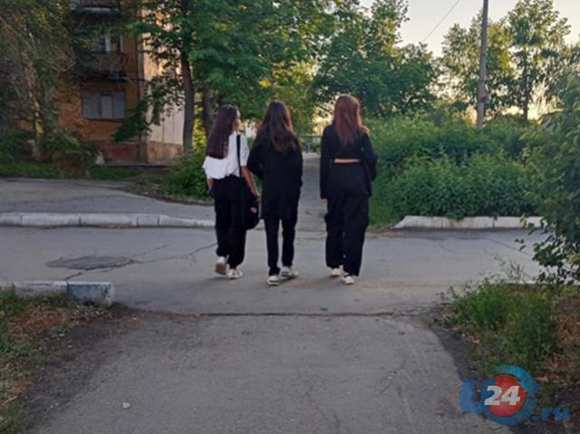 Возможно, передвигается на авто: в Челябинской области пропала 14-летняя школьница 