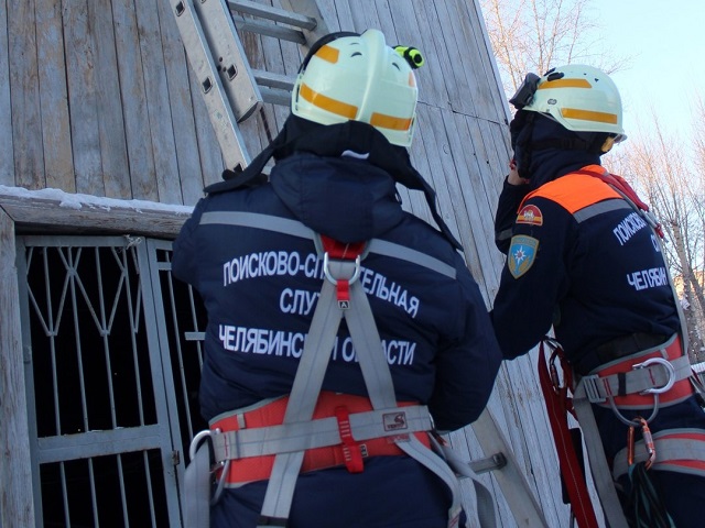 Была заперта в квартире: в Миассе роженица звала на помощь