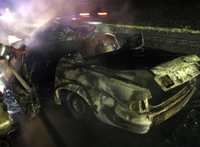 В Челябинской области в сгоревшем в ДТП автомобиле погибли три человека
