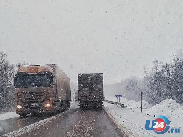 На Южном Урале из-за непогоды могут остановить движение по федеральным трассам