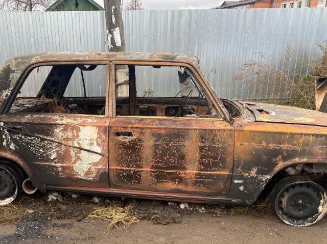 Южноуралец угнал автомобиль и сжег его после поездки