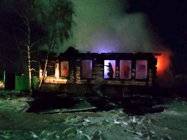 Разбудить было некому: в Челябинской области в ночном пожаре погибли пожилые супруги