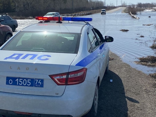 В Челябинской области паводок отрезал от дорог четыре населенных пункта