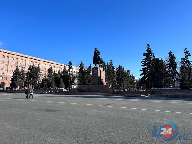 В центре Челябинска перекроют движение из-за репетиции парада Победы
