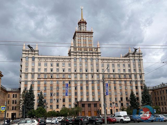 Два вуза из Челябинска вошли в федеральный рейтинг вузов по размеру зарплат выпускников в сфере экономики