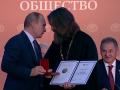 Почётному жителю Миасса Конюхову президент РФ вручил Золотую медаль