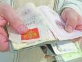 Поссорившись с женой, житель Троицкого района искромсал ножом ее паспорт и диплом