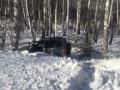 Есть погибший: в Челябинской области автомобиль врезался в дерево и опрокинулся