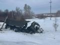 На Южном Урале железнодорожный локомотив протаранил грузовик