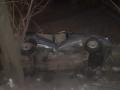 В Челябинской области автомобиль вылетел с дороги и рухнул в городской пруд