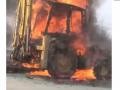 На Южном Урале посреди дороги загорелся трактор