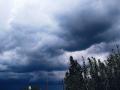 Сильные дожди и град: южноуральцев предупредили о непогоде