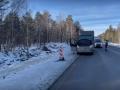 В Челябинской области на трассе у грузовика оторвалось колесо 