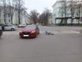 В Челябинской области девочка попала в больницу, угодив на велосипеде под машину