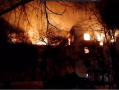 Огонь охватил 1600 квадратных метров: в Челябинске загорелся дом