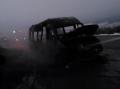 Пассажирский микроавтобус полностью сгорел на южноуральской трассе 